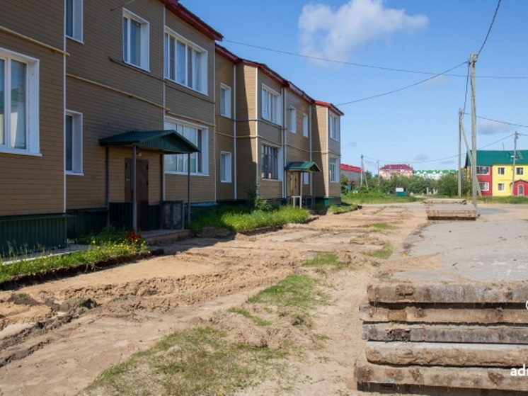 Рабочие на Южной в Нарьян-Маре приступили к демонтажу старых плит