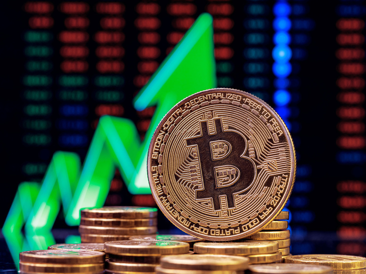 Стоимость биткоина превысила $120 тысяч и обновила исторический максимум