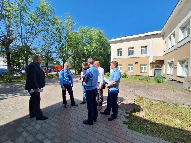 В Иванове подрядчик полгода не может приступить к капремонту больницы