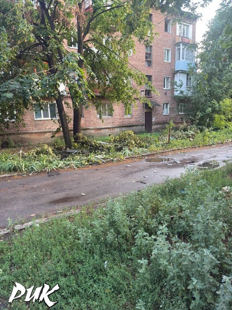  Три человека пострадали в Горловке в результате пронесшейся стихии