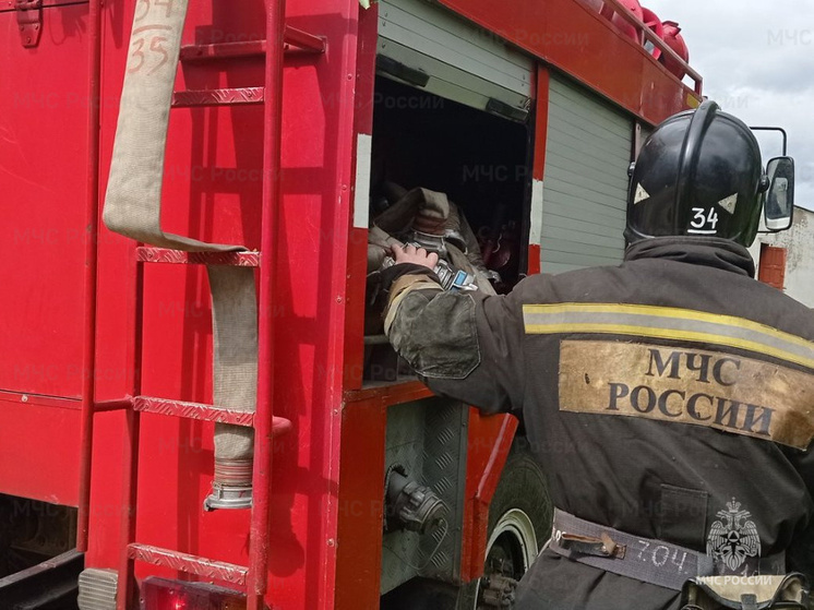 За вечер в Калужской области сгорели три дачи