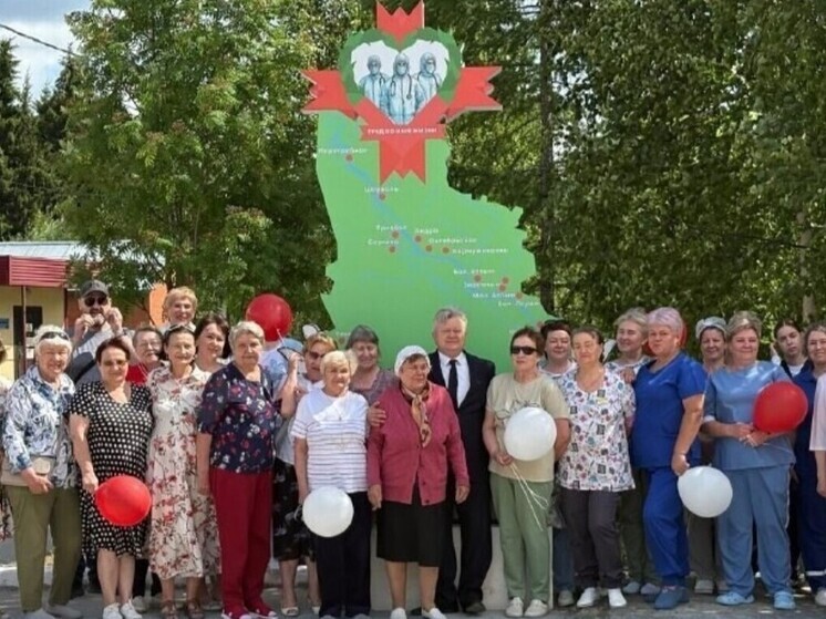 В Югре открыли памятник медицинским работникам «Труд во имя жизни»