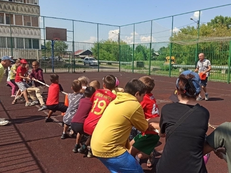 Детские праздники провели депутаты думы Иркутска