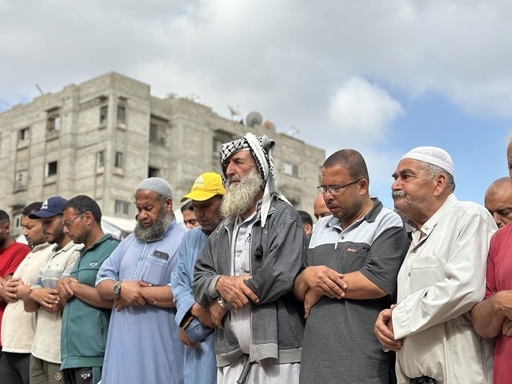 Экс-премьер Израиля осудил переселение палестинцев в «гуманитарный город»