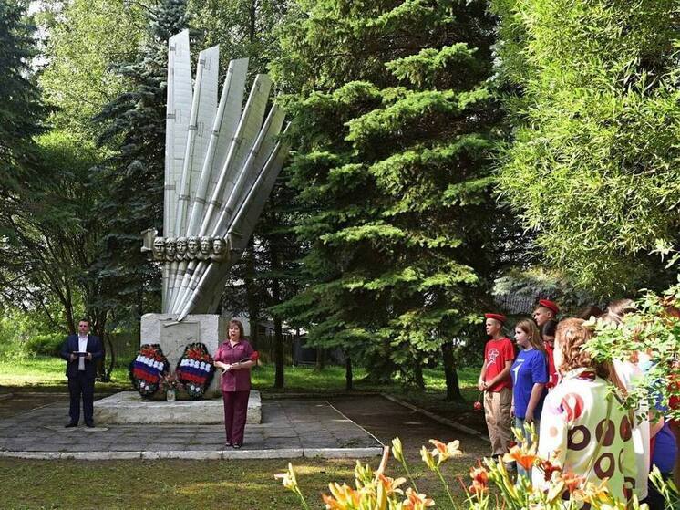 Памятное мероприятие, посвящённое погибшим во время учений морским авиаторам, прошло в Острове