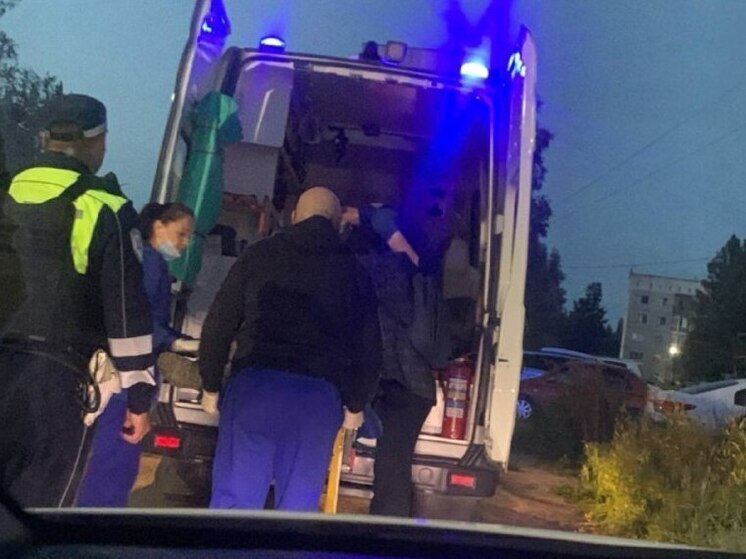 Мужчина выпал из окна в Ноябрьске