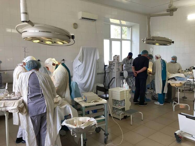 Херсонские врачи вытащили с того света мужчину, пострадавшего от атаки дронов