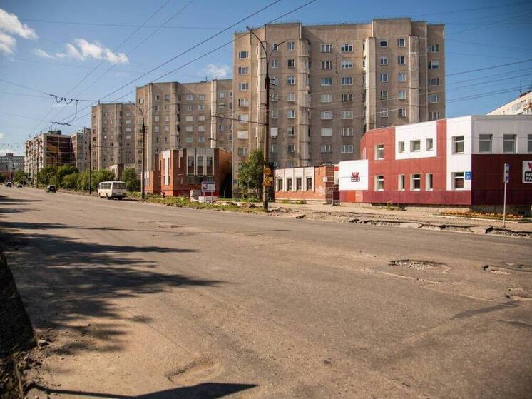 В Мурманске отремонтируют дорогу на улице Героев Рыбачьего