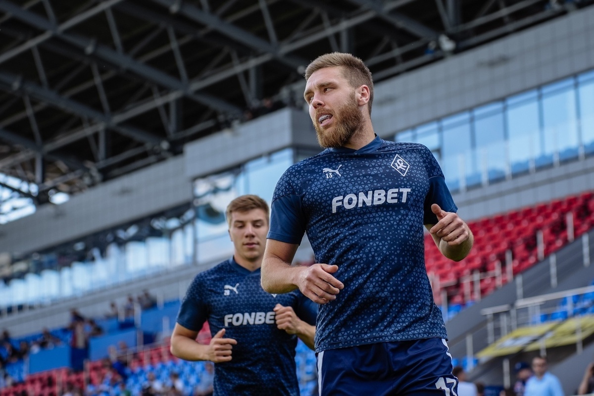 Экс-игрок самарских «Крыльев» Сергеев рассказал, как попрощался с одноклубниками