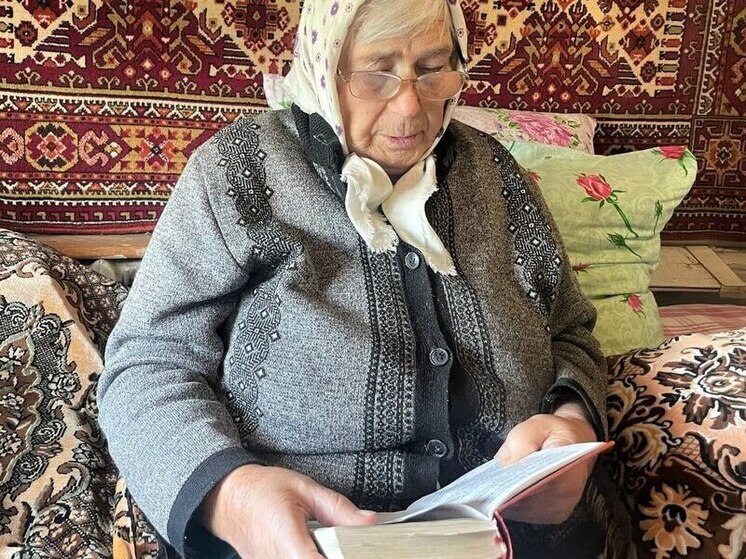 В Шумерле мобильная библиотека помогает пожилым читателям оставаться активными