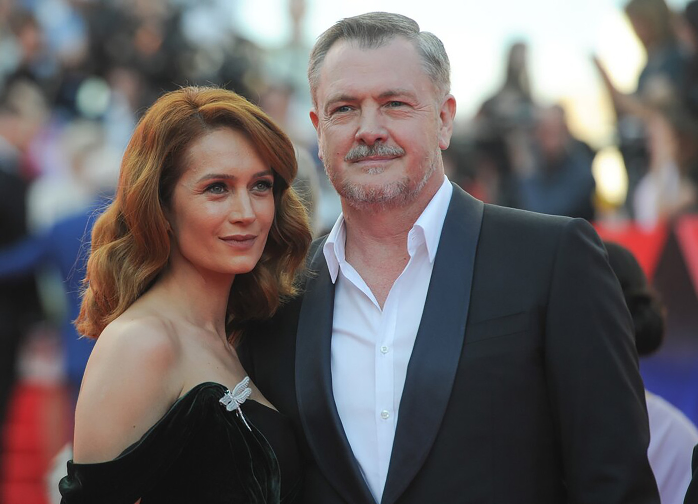 Yuri Moroz con su esposa Viktoria Isakova