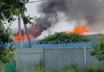 В деревне Толстопальцево Новой Москвы загорелся склад после полудня, 14 июля