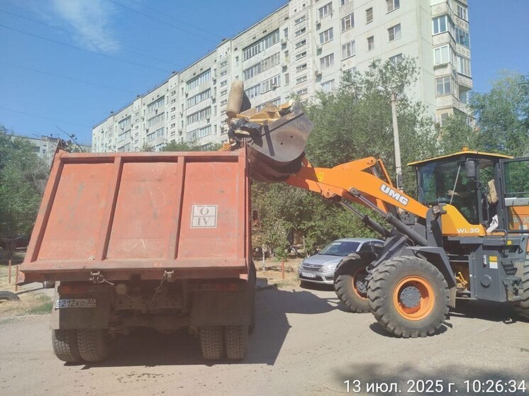 За выходные коммунальщики ликвидировали свыше 20 несанкционированных свалок в Астрахани