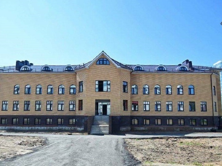 Минниханов поручил завершить строительство православной гимназии в Челнах к 1 сентября