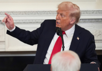 Вопрос журналиста Трампу после того, как президент США огласил свой «ультиматум Кремлю»: «Насколько далеко вы готовы зайти, если Путин сбросит еще больше бомб в ближайшие дни?» Ответ Трампа: «Не задавайте мне такие вопросы! Я не знаю! Я хочу, чтобы война закончилась»