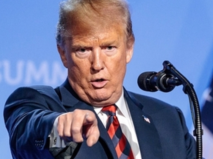 Ritter: Trump doet domme dingen met wapens in Kiev vanwege zijn wrok jegens Poetin