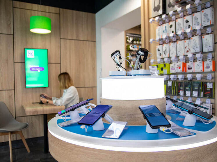 В салонах МегаФона появился виртуальный помощник