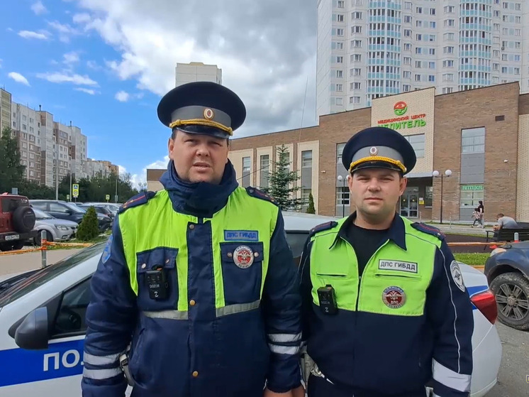 Сотрудники Серпуховской Госавтоинспекции оперативно оказали помощь женщине, которую покусала собака