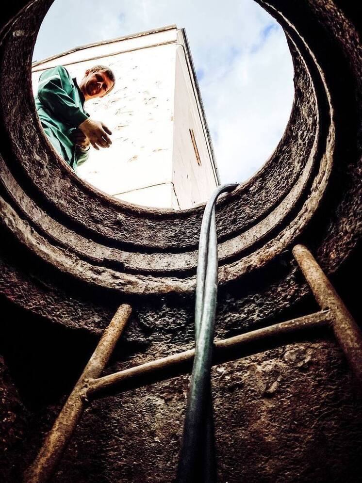 В Пскове временно отключат горячую воду из-за ремонта трубопровода