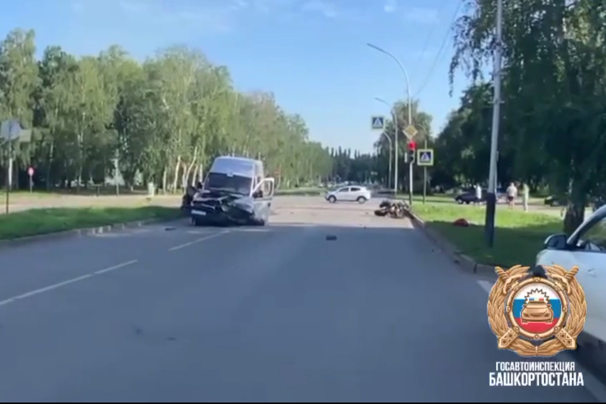 В Башкирии мотоциклист погиб при столкновении с автомобилем ритуальных услуг