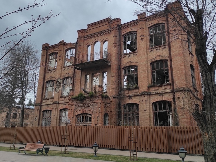 В Кисловодске выставлено на торги историческое здание бывшей мужской гимназии Сильникова