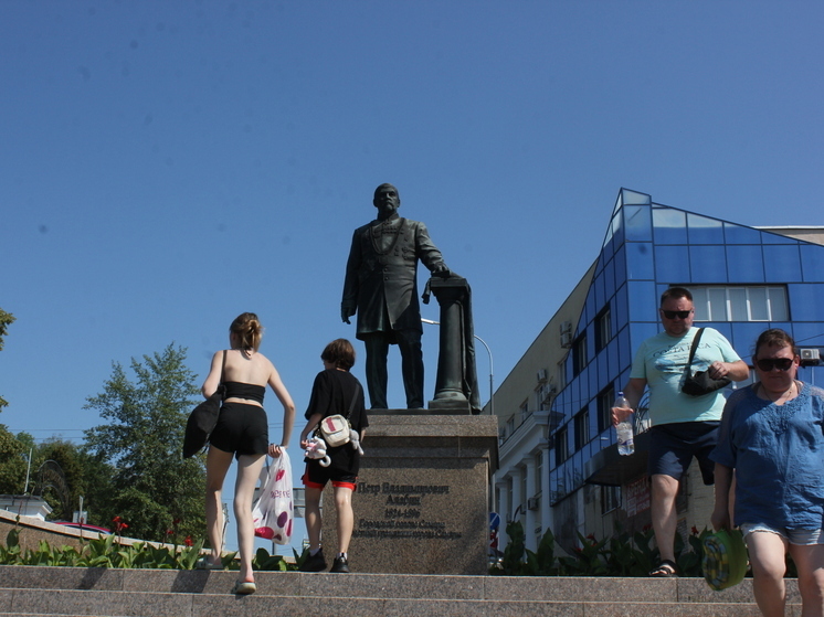 Узнайте, какой сегодня праздник отмечают 16 июля 2025 года в России и мире. Подробный гид по Международному дню вкусной еды; Дню змеи; церковным праздникам и традициям Дня Нептуна в лагерях. Интересные факты и рекомендации как отметить этот день.