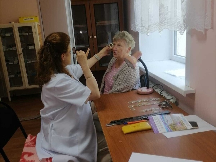 Жители отдалённых населённых пунктов Моршанского округа получают качественную медицинскую помощь по месту жительства. Здесь регулярно ведут приём пациентов врачи центральной районной больницы: терапевт, хирург, окулист, отоларинголог, гинеколог. С начала года медработники совершили 21 выезд в сёла из 45 запланированных.