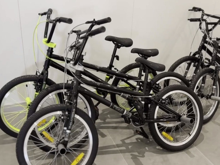 В Салехарде к открытию экстрим-парка закупили велосипеды BMX и трюковые самокаты
