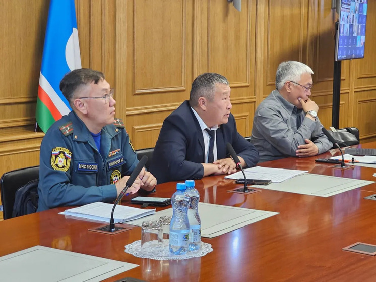 Прошло заседание оперативного штаба по вопросам прохождения летнего паводка в Якутии