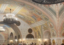 Казалось, только вчера венчание наследника Дома Романовых, Великого князя Георгия Михайловича, заставило приглашенных дам и автора этих строк скрупулезно искать себе шляпки