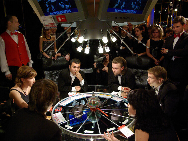 A scene from the intellectual game show `What? Where? When?`