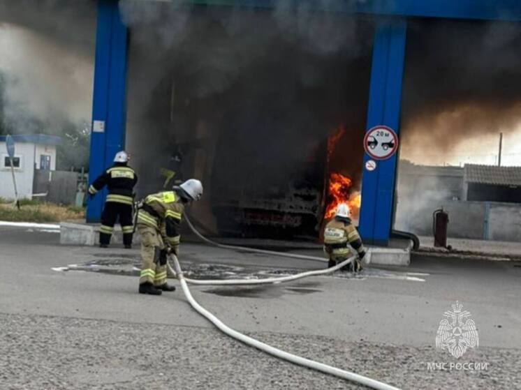 Сотрудники МЧС предотвратили взрыв в Северной Осетии