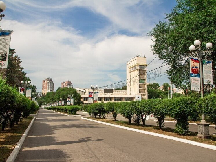 В Хабаровске на стадионе имени Ленина меняют «Аллею Олимпийцев»