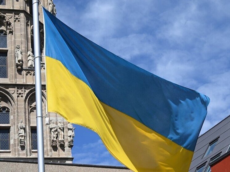Экс-премьер Азаров: у Украины есть возможность создать «грязную бомбу»