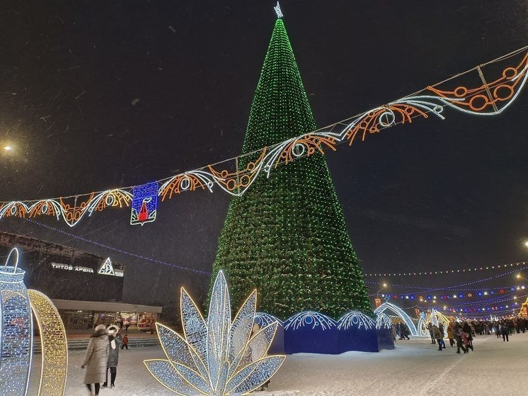 Власти Барнаула планируют перенести новогодний городок на площадь Свободы