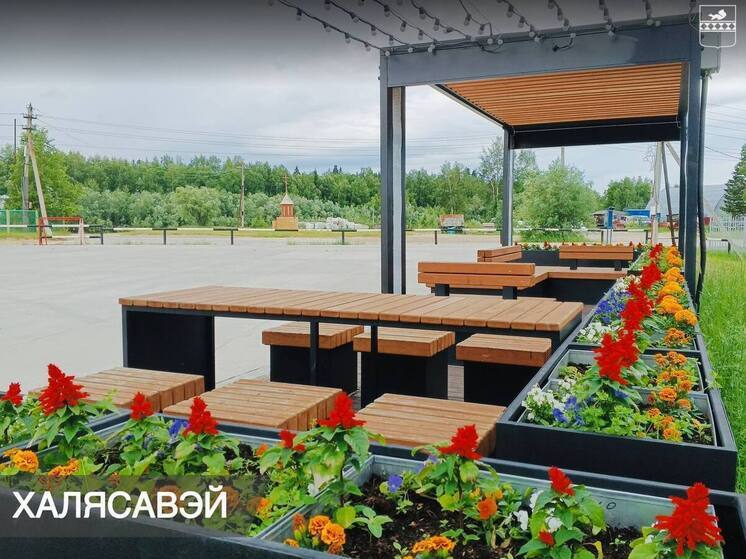 120 тысяч цветов украсили улицы в Пуровском районе