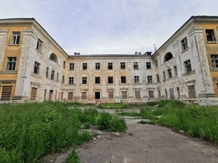 Под Тулой заброшенные здания у усадьбы Бобринских продают за почти 100 млн