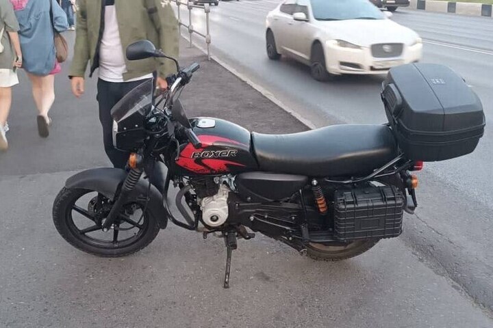 В центре Чебоксар житель Беларуси на мотоцикле сбил пешехода