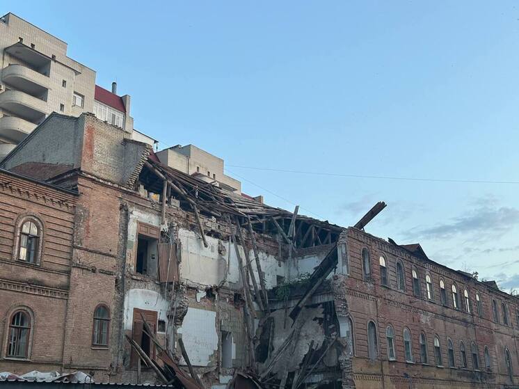 Рухнуло здание в центре Саратова: СК начал проверку на халатность