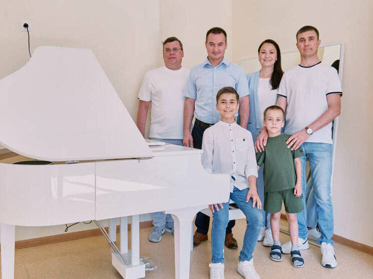 Казанская школа искусств получила рояль от Раиса Татарстана