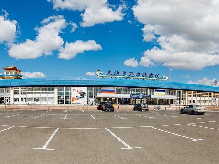 В аэропорту Улан-Удэ благополучно прошла аварийная посадка самолета