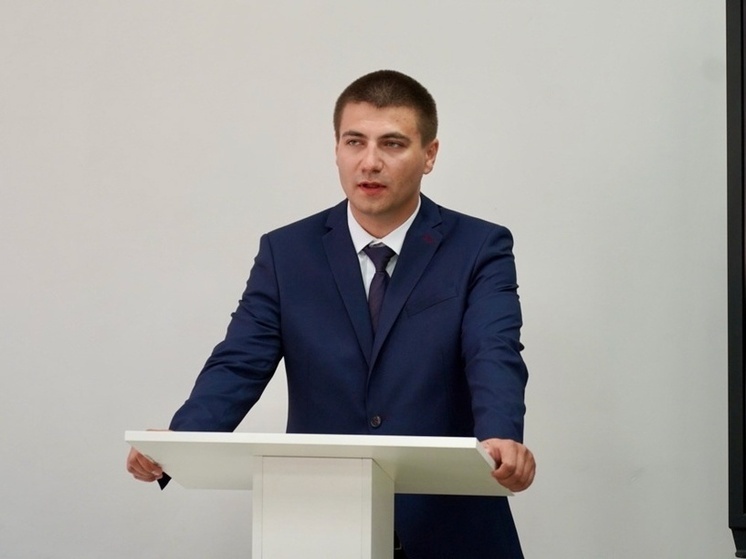 Дмитрий Медведев стал директором колледжа информационных технологий в Курске