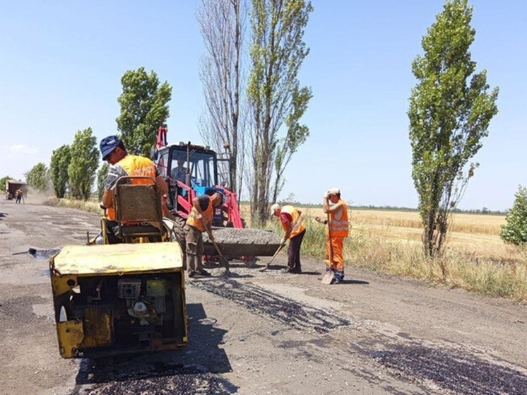 Дорожники восстановили 7 участков трасс в Запорожской области
