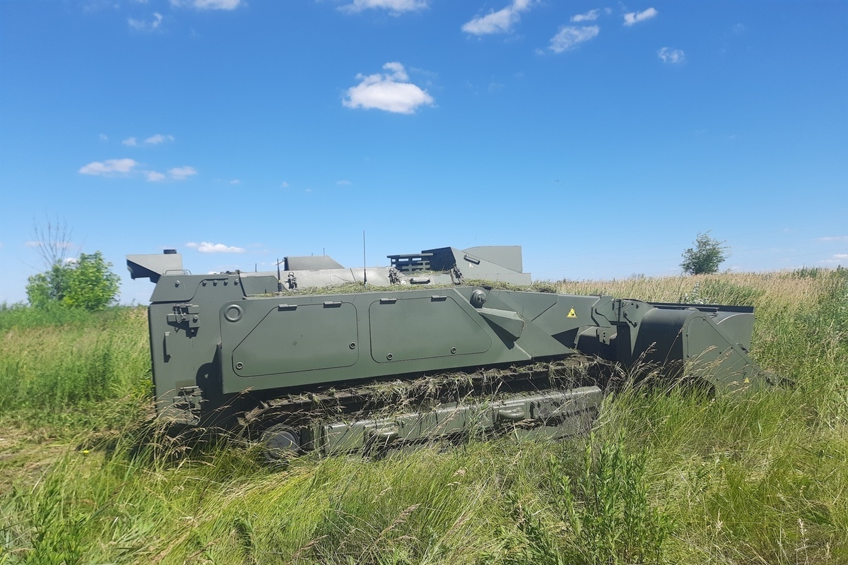 Верховная рада Украины продлила военное положение до ноября