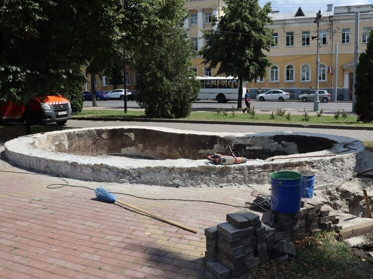 В Курске восстановят фонтан возле памятника Свиридову