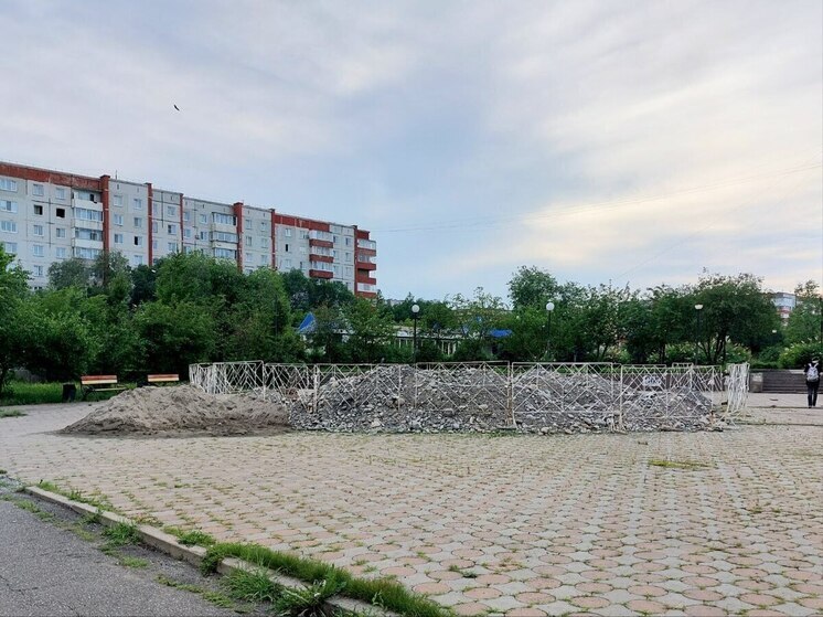 Горожане ежедневно пишут мэру Евгению Молоднякову в соцсетях