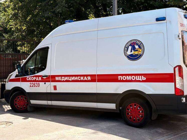 На проспекте Народного Ополчения петербуржец наехал на 10-летнюю девочку