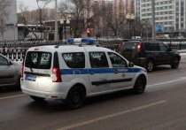 В Санкт-Петербурге в квартиру к молодой девушке ворвался пьяный мужчина