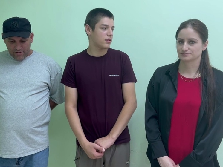 В конце мая 15-летний подросток из села Троицкое Целинного района Калмыкии попал в тяжелое ДТП по пути на экзамен. 