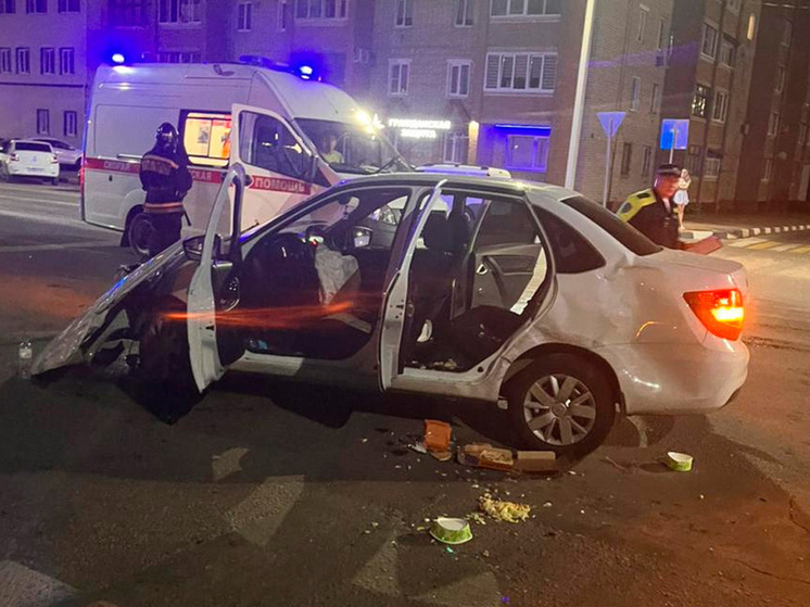 Воронежцы пострадали в ходе столкновения двух автомобилей